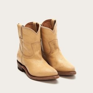 Frye Billy Short Boots in Sunflower, Pull On